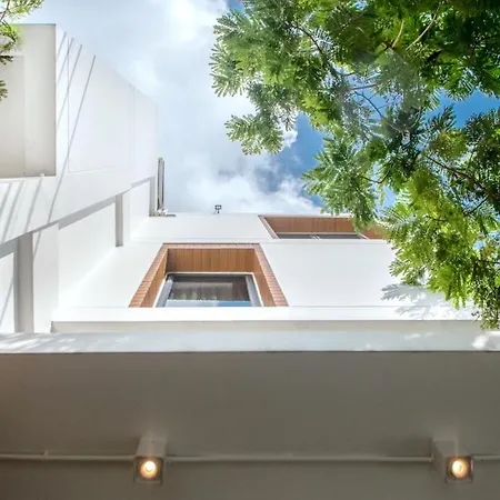 Zen Master Hotel